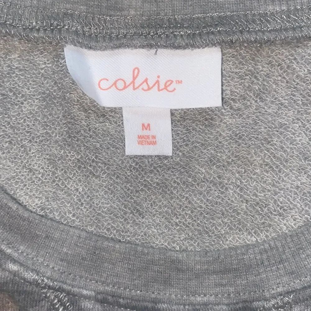 Colsie Leopard Cropped Sweatshirt!  - Picture 4 of 7